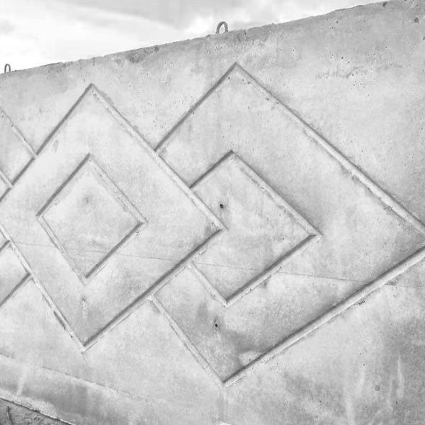 Self-standing Wall 1